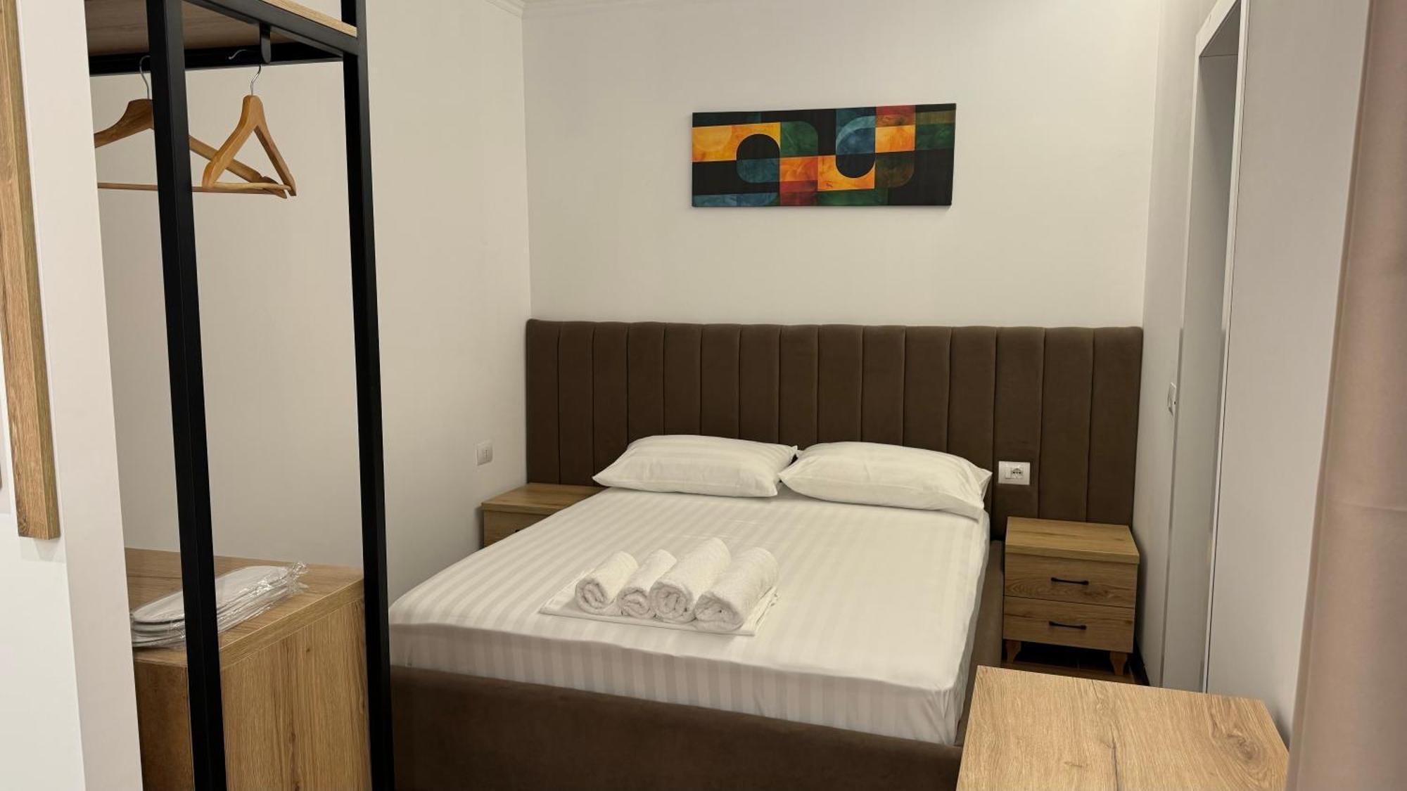 Hotel Bizant Permet Ngoại thất bức ảnh