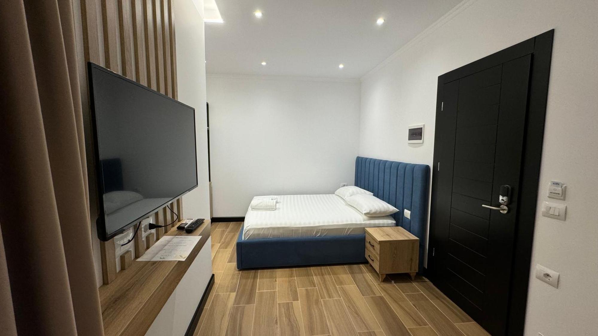 Hotel Bizant Permet Ngoại thất bức ảnh