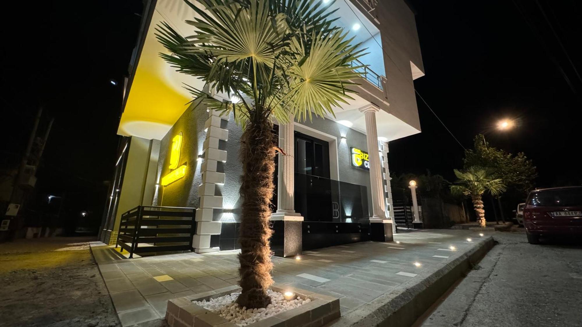 Hotel Bizant Permet Ngoại thất bức ảnh