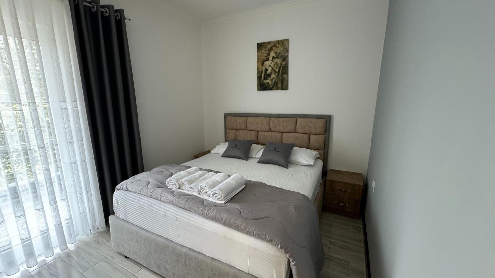 Hotel Bizant Permet Ngoại thất bức ảnh