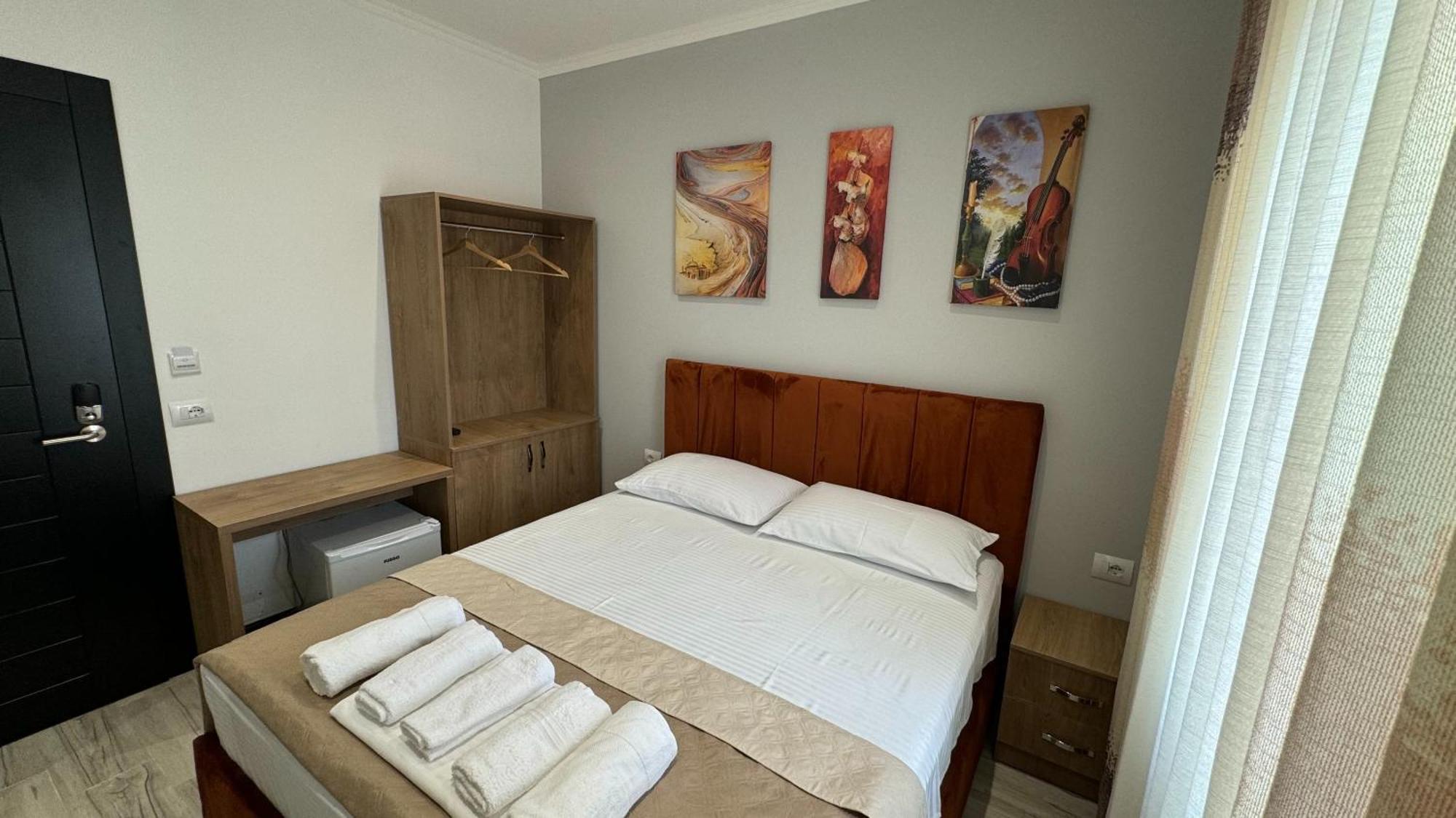 Hotel Bizant Permet Ngoại thất bức ảnh
