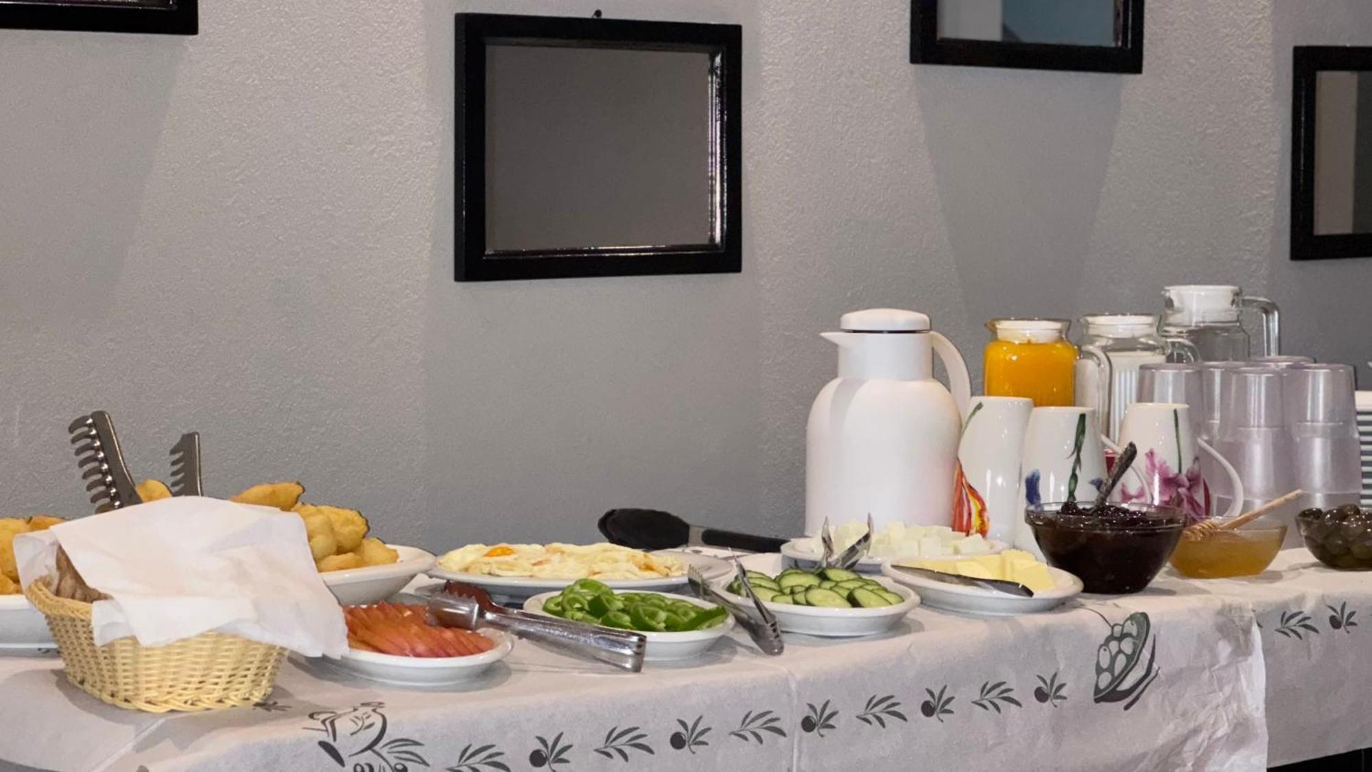 Hotel Bizant Permet Ngoại thất bức ảnh